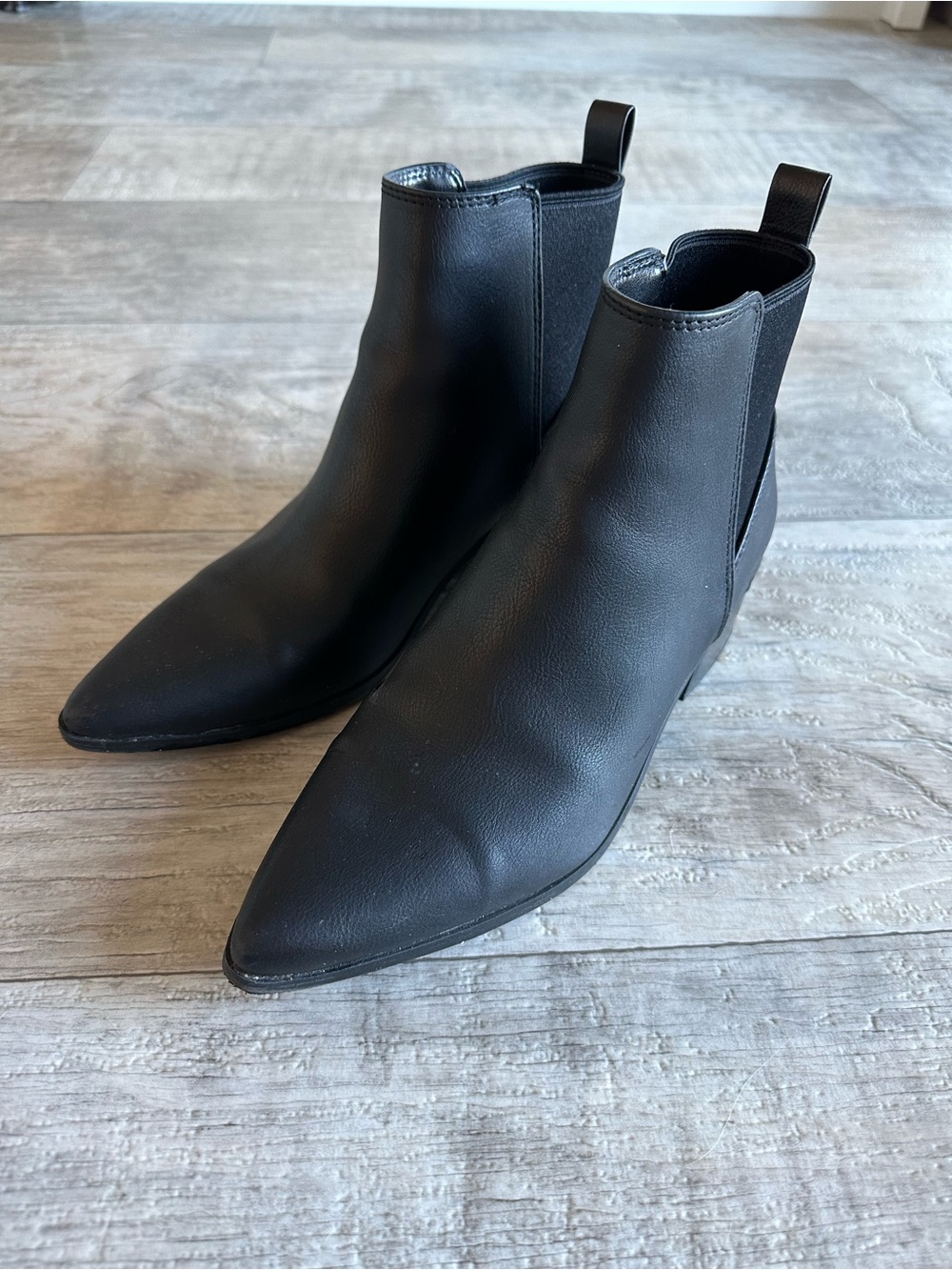 A New Day Black Pointed Toe Chelsea Ankle Boots Size 8
